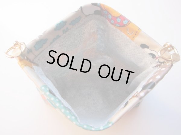 画像2: 消臭マナーポーチ《大》（PANDA）防水加工 (2)